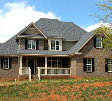 Cottage Landscaping Ideas for Front Yard