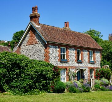 Landscaping Ideas for Front Yard Flower Beds
