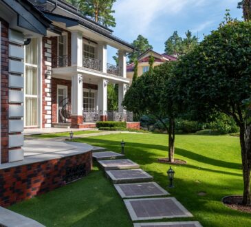 Landscaping Ideas with Rocks Front Yard
