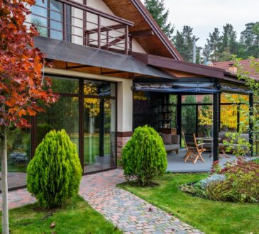 Small Backyard Landscape IDEAS on a Budget